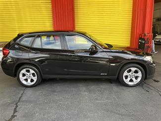 2011 BMW X1 - Thumbnail