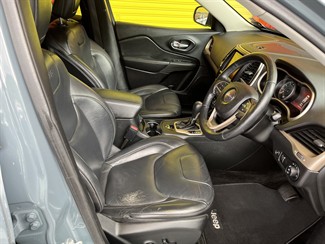 2017 Jeep Cherokee - Thumbnail