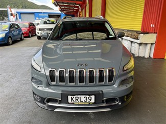 2017 Jeep Cherokee - Thumbnail