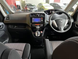 2014 Nissan Serena - Thumbnail