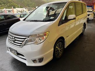 2014 Nissan Serena - Thumbnail