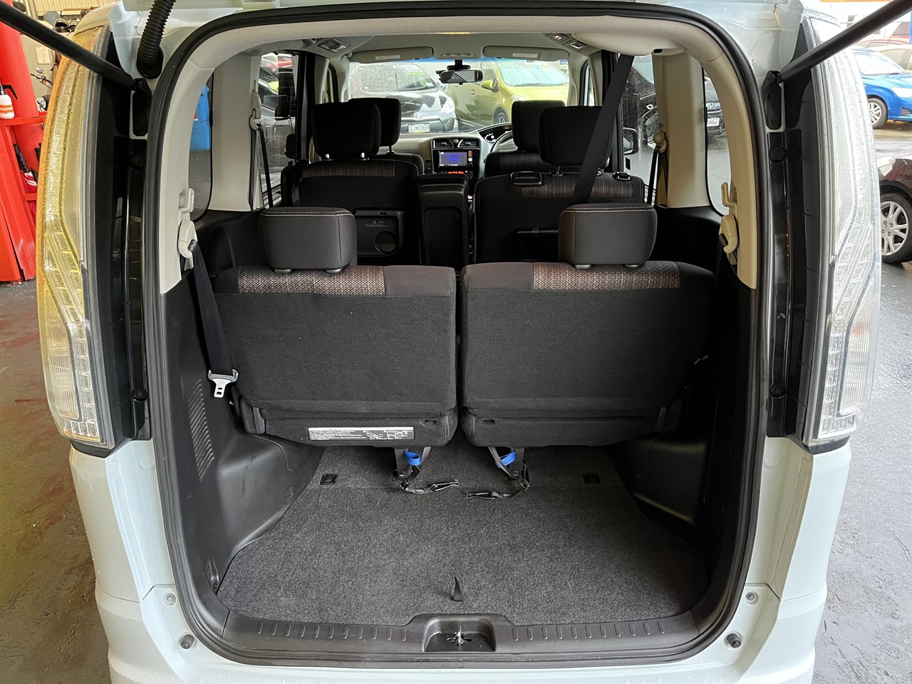 2014 Nissan Serena