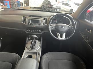 2014 Kia Sportage - Thumbnail