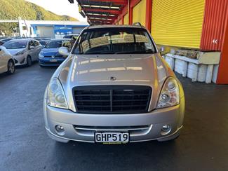 2012 Ssangyong rexton - Thumbnail