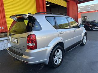 2012 Ssangyong rexton - Thumbnail