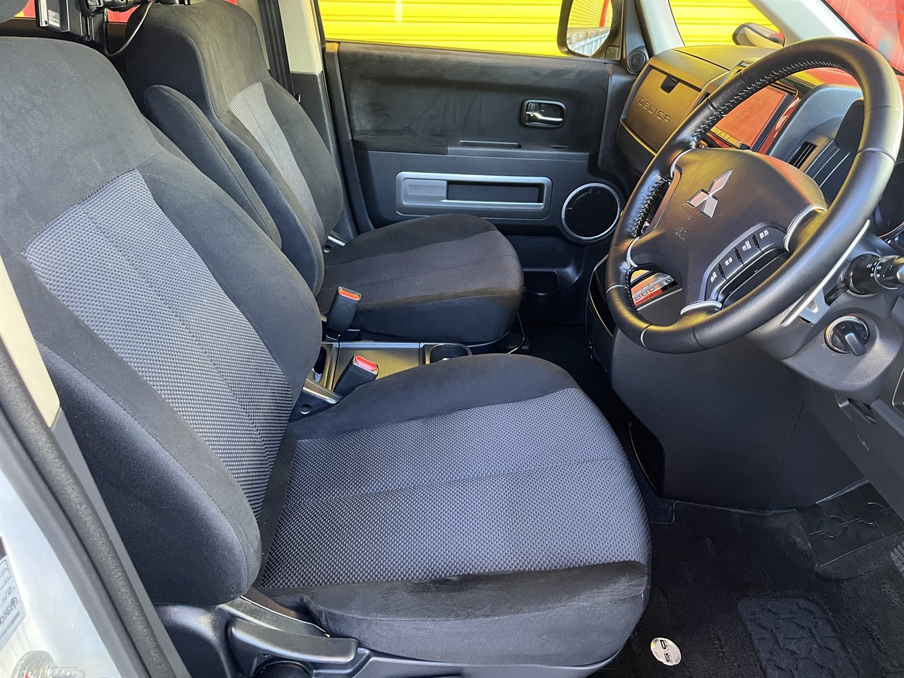 2013 Mitsubishi DELICA