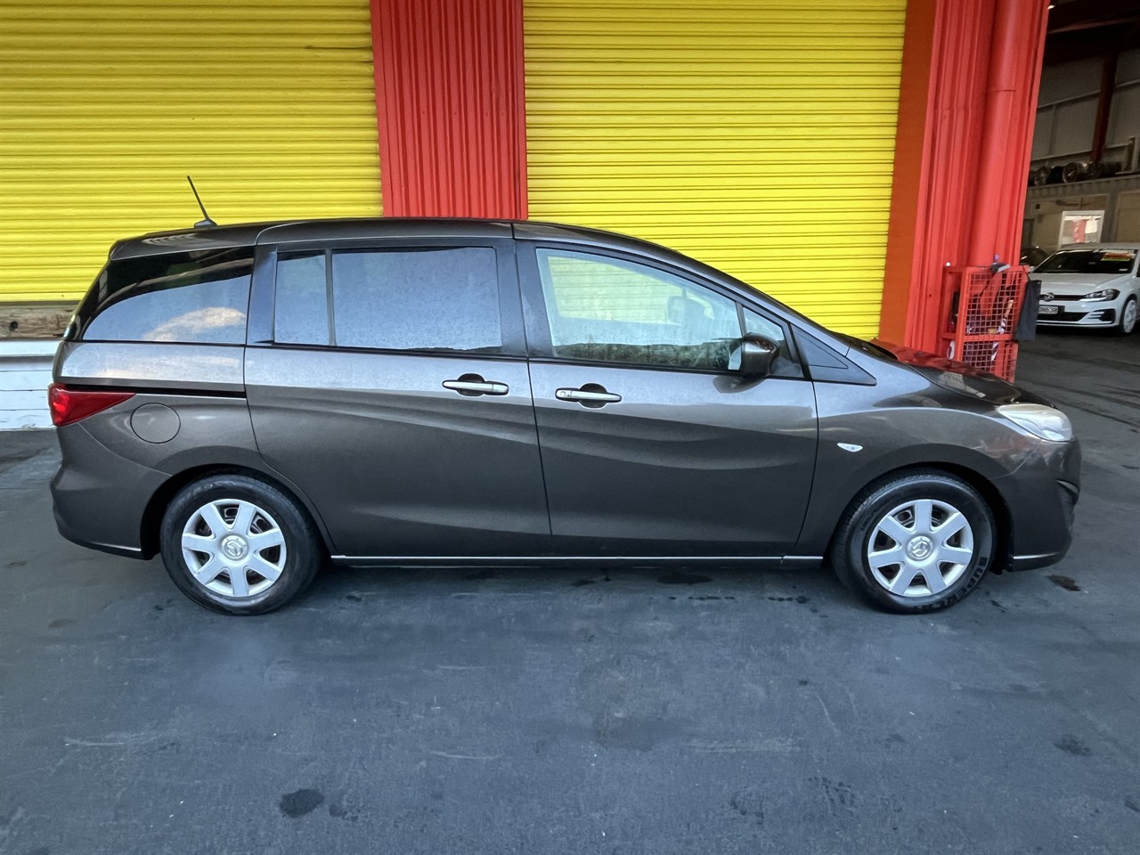 2016 Mazda Premacy