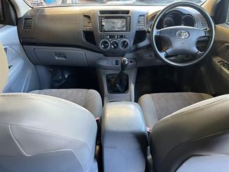 2009 Toyota Hilux - Thumbnail