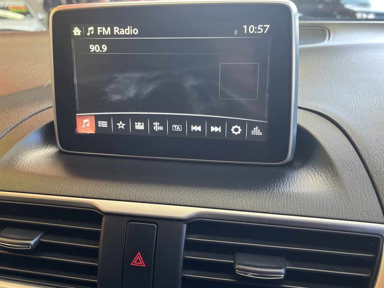 2013 Mazda Axela