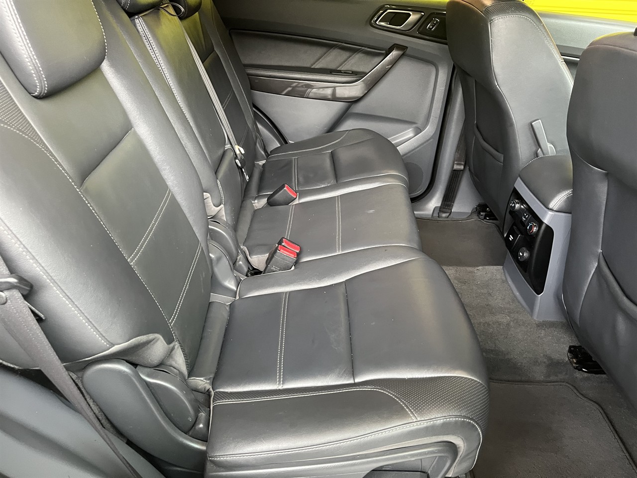 2016 Ford Everest