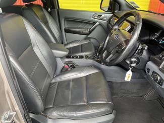2016 Ford Everest - Thumbnail
