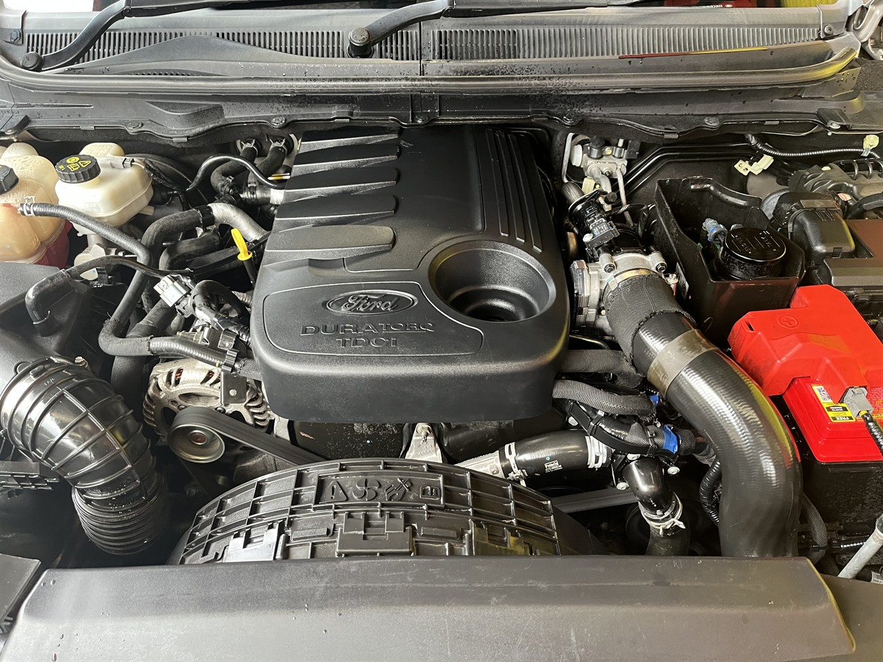 2016 Ford Everest