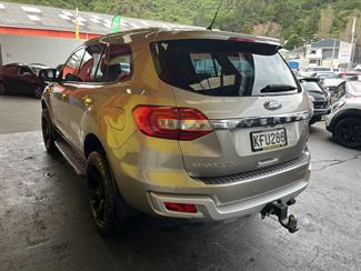 2016 Ford Everest - Thumbnail
