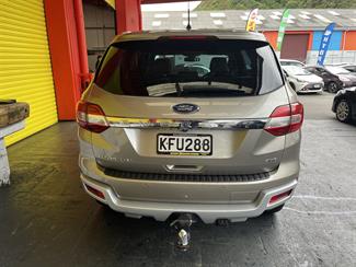 2016 Ford Everest - Thumbnail
