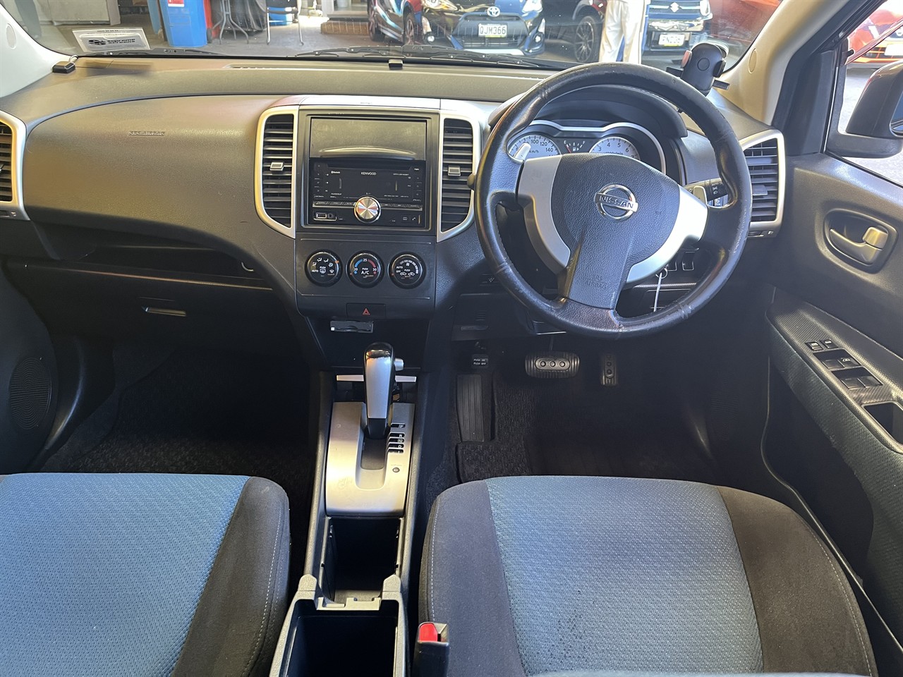 2005 Nissan Wingroad