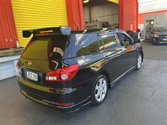 2005 Nissan Wingroad - Thumbnail