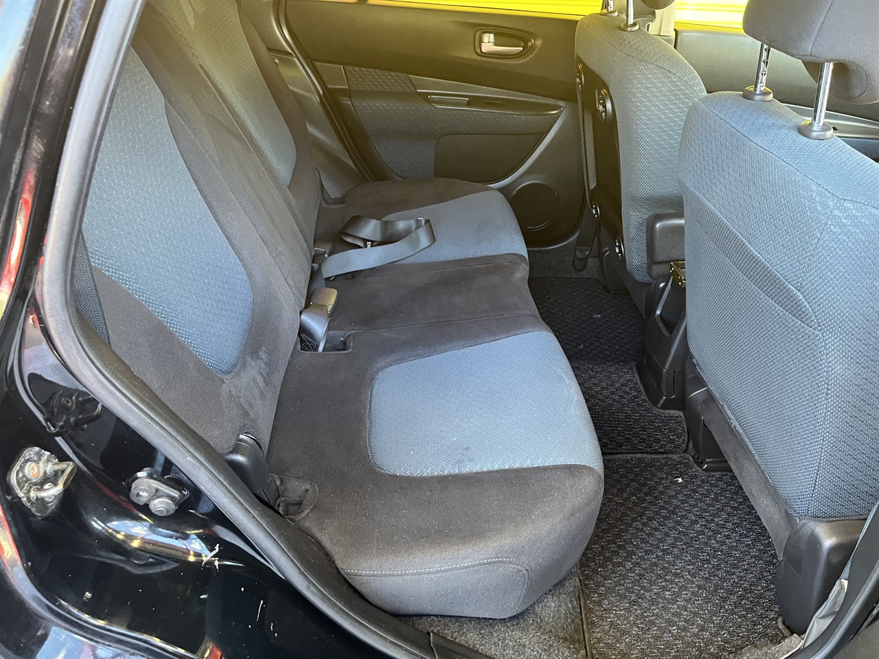 2005 Nissan Wingroad