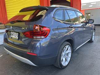 2010 BMW X1 - Thumbnail