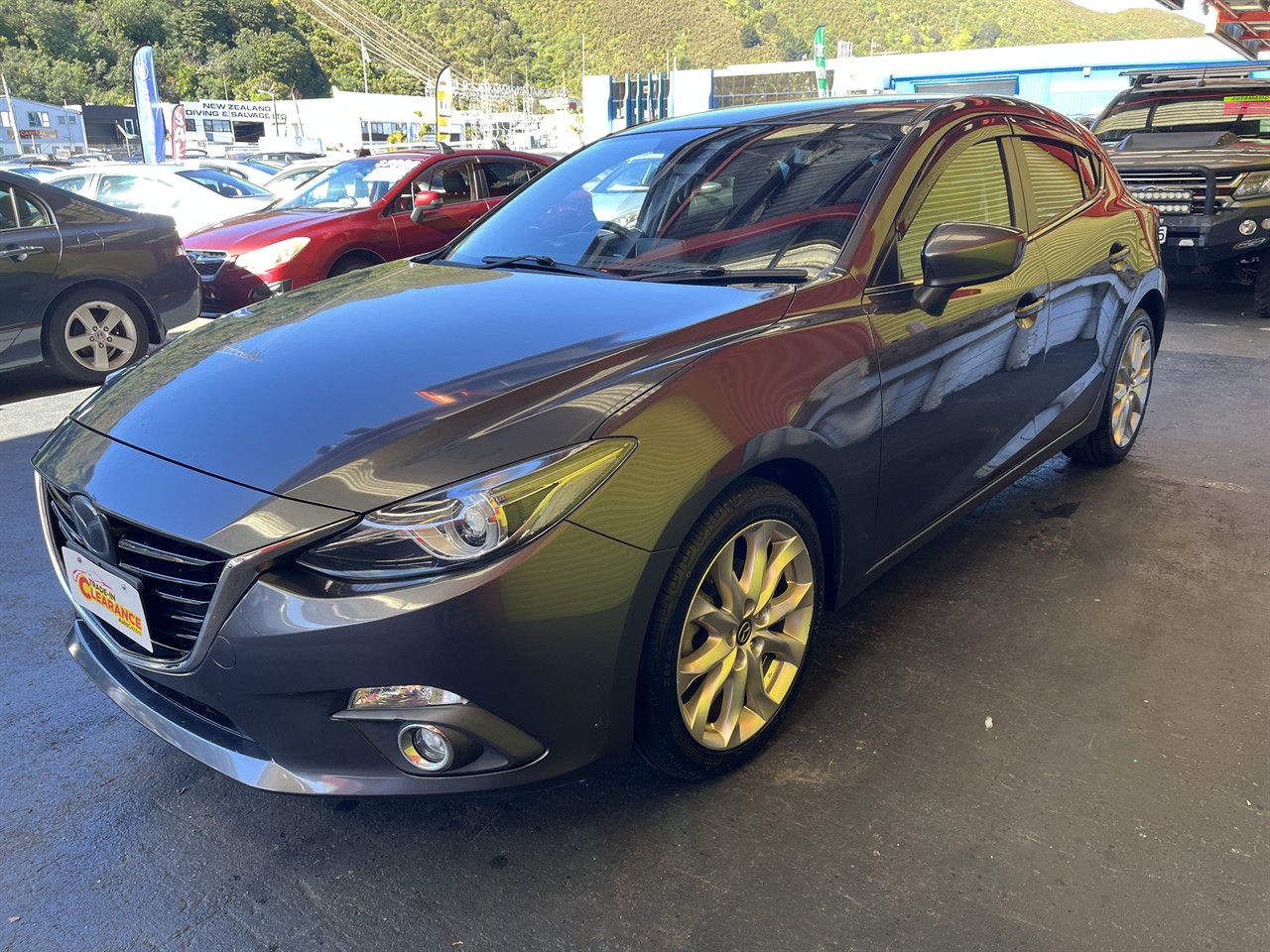 2014 Mazda Axela