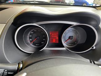 2006 Mitsubishi Outlander - Thumbnail