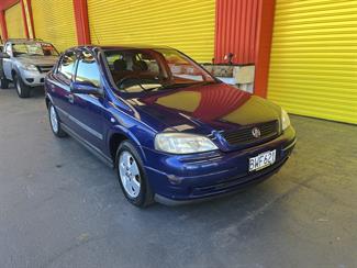 2004 Holden Astra - Thumbnail