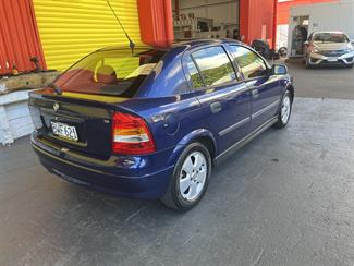 2004 Holden Astra - Thumbnail