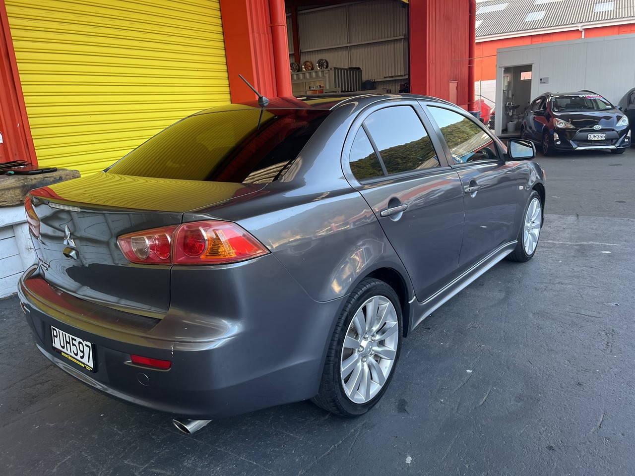 2007 Mitsubishi Galant