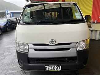 2016 Toyota Hiace - Thumbnail