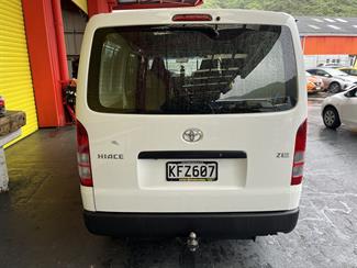 2016 Toyota Hiace - Thumbnail