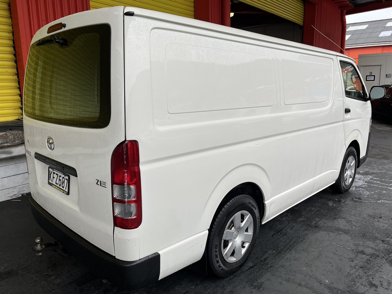 2016 Toyota Hiace