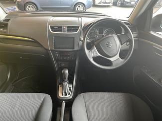 2010 Suzuki Swift - Thumbnail