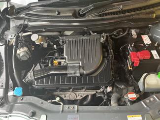 2010 Suzuki Swift - Thumbnail