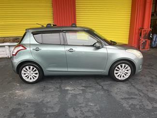 2010 Suzuki Swift - Thumbnail
