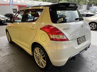 2017 Suzuki Swift - Thumbnail