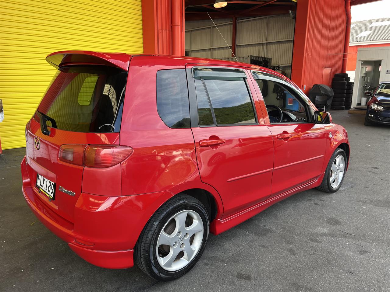 2003 Mazda Demio