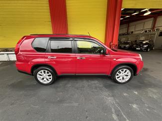 2013 Nissan X-Trail - Thumbnail