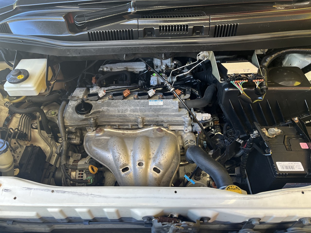 2004 Toyota Voxy