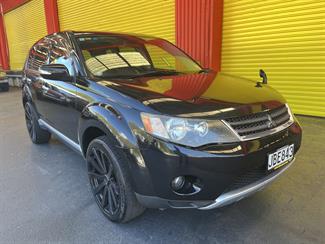 2008 Mitsubishi Outlander - Thumbnail