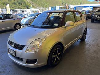 2010 Suzuki Swift - Thumbnail