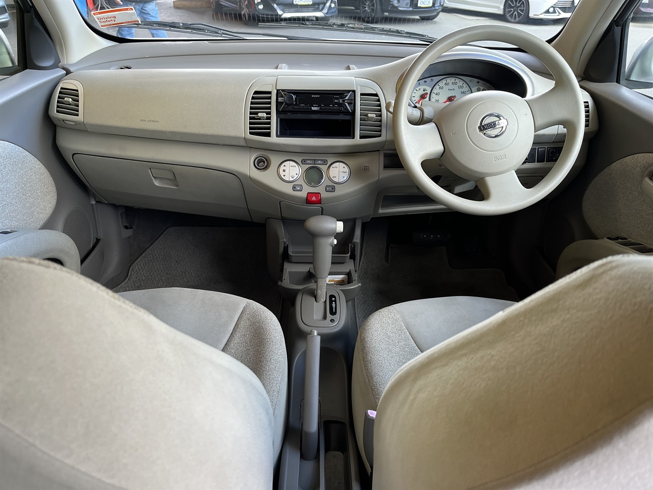 2007 Nissan March