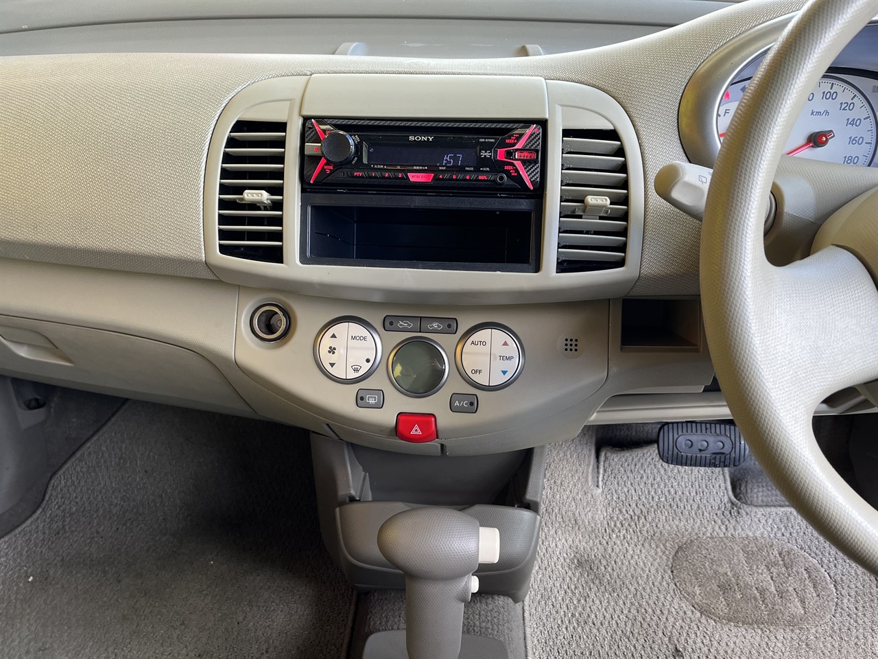 2007 Nissan March