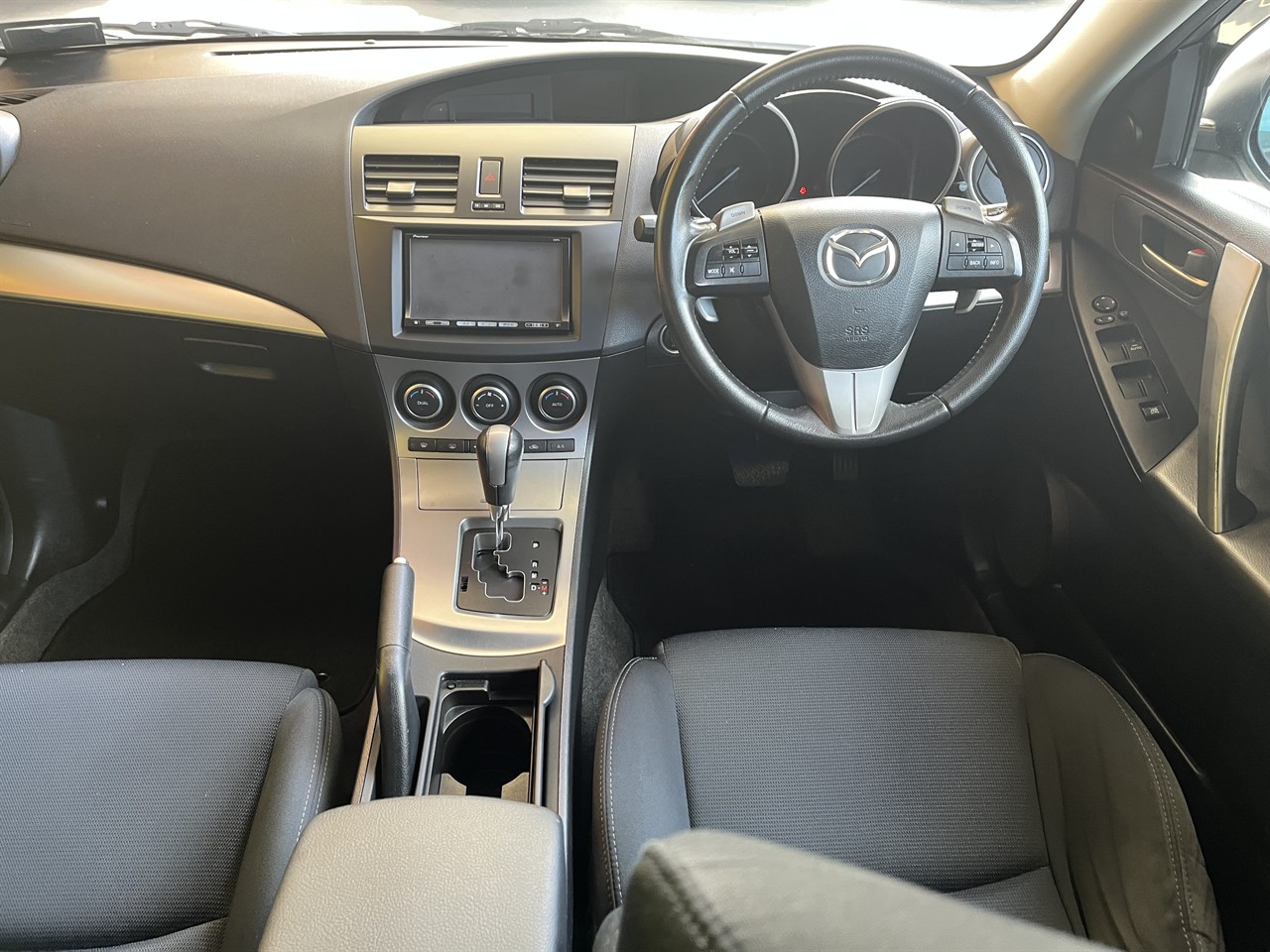 2010 Mazda Axela