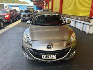 2010 Mazda Axela - Thumbnail