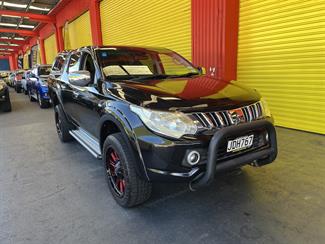 2015 Mitsubishi Triton - Thumbnail