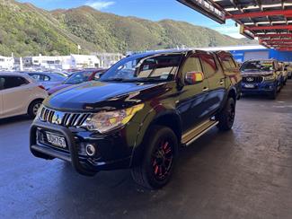 2015 Mitsubishi Triton - Thumbnail