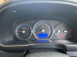 2009 Hyundai Santa Fe - Thumbnail