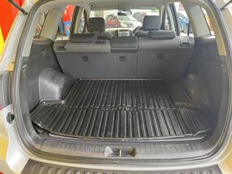 2009 Hyundai Santa Fe - Thumbnail