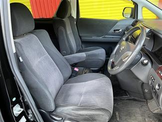2012 Toyota Vellfire - Thumbnail