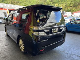2012 Toyota Vellfire - Thumbnail