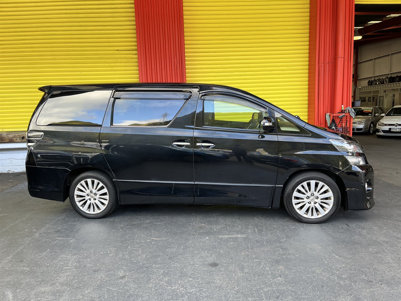 2012 Toyota Vellfire